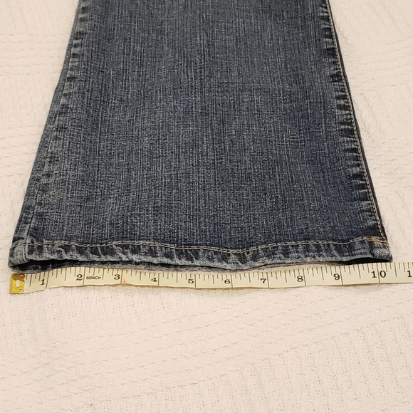 Bootcut Jeans Women Size 14 Apt 9 blue denim - Picture 11 of 12